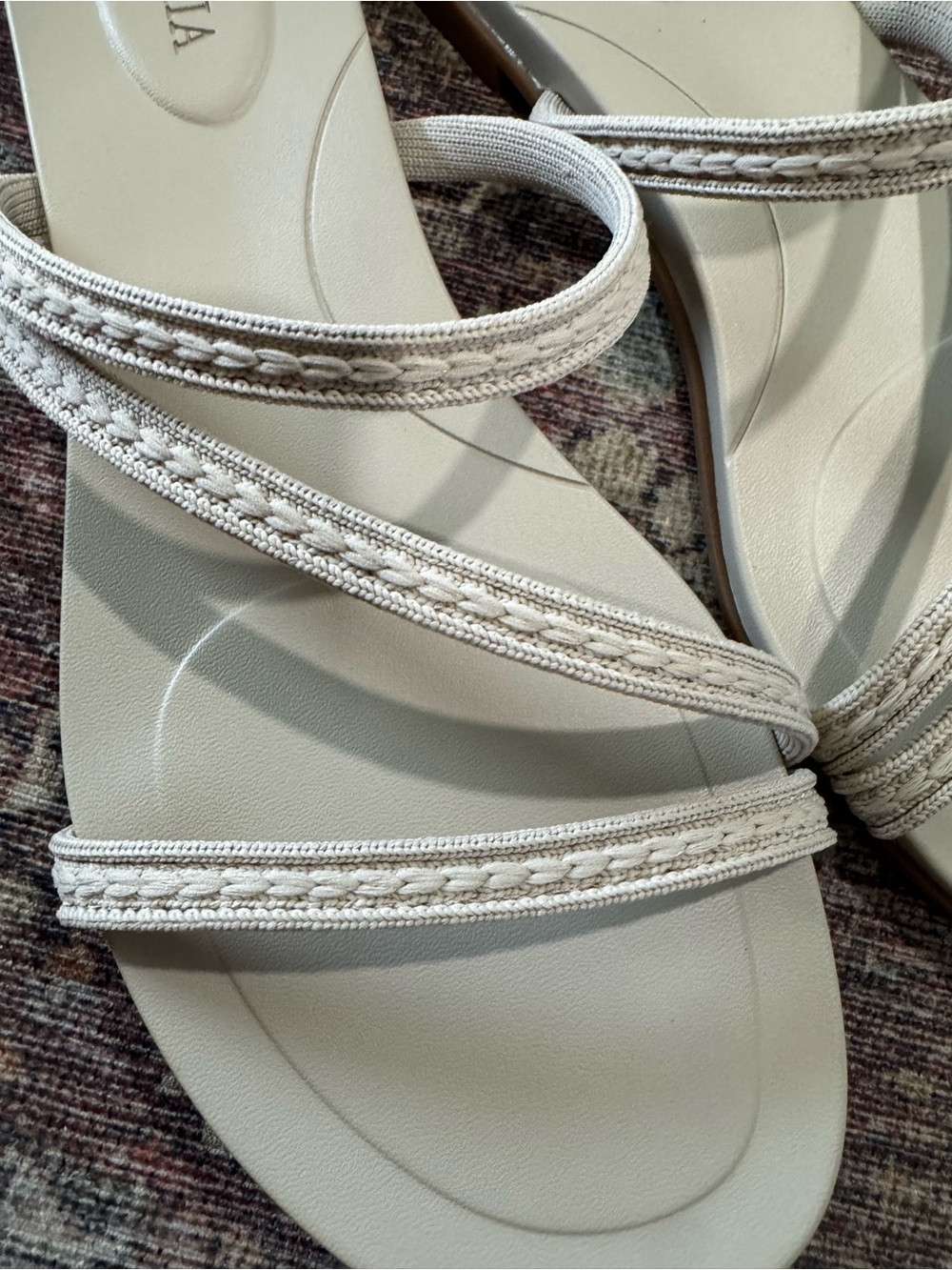 Vivaia Carla Round-Toe Flip-Flops Doeskin Rustic Cable 39 8 - Picture 6 of 10